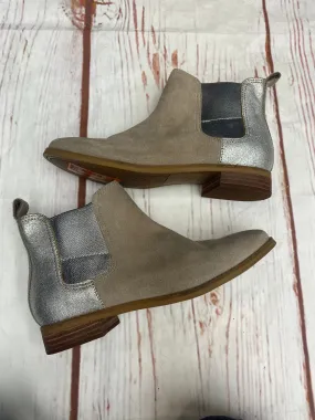 Boots Ankle Flats By Toms  Size: 7.5