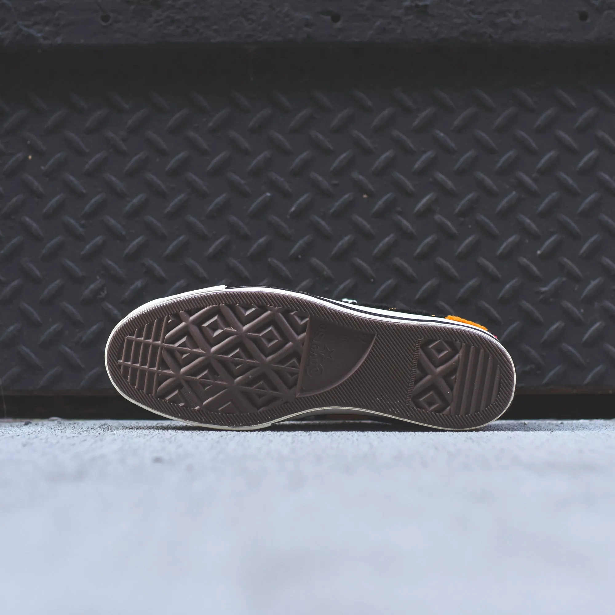 Converse x UNDFTD Chuck 70 Ox - Black / White / Orange