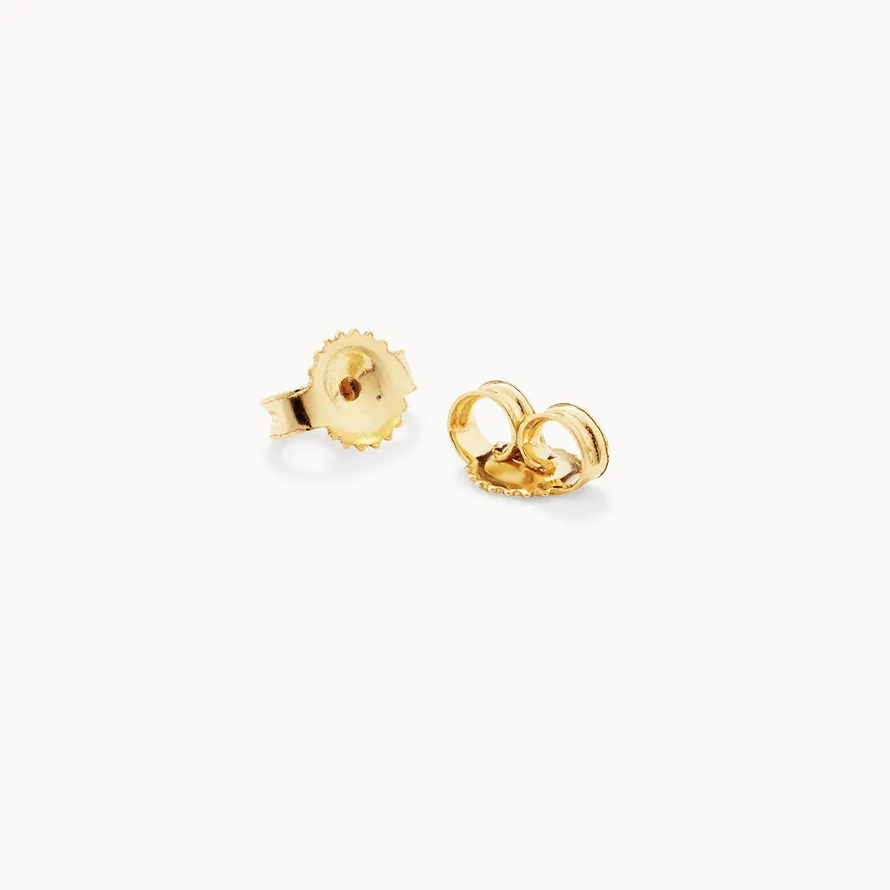 Curb Chain Link Stud Earrings in Gold