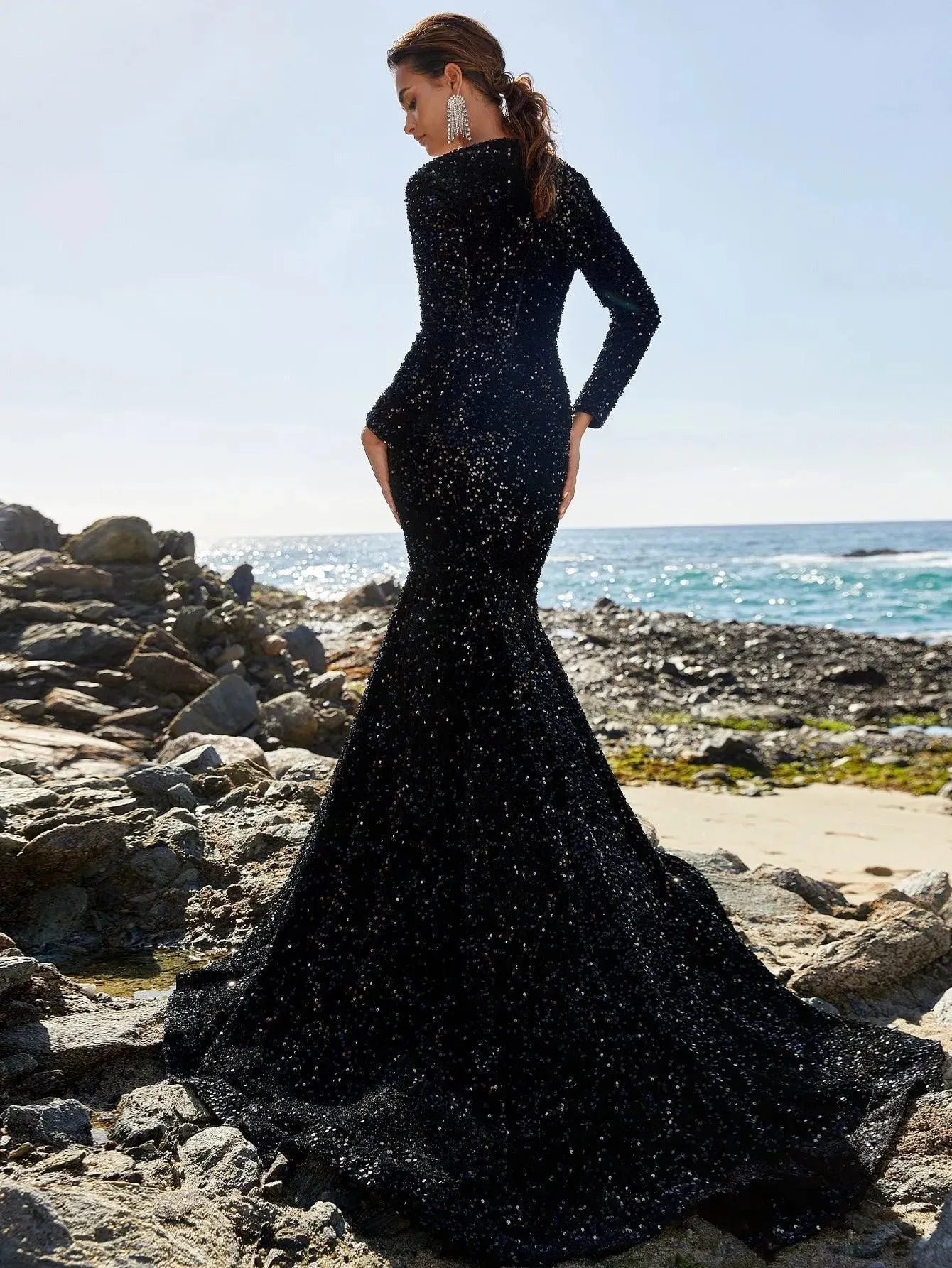 Elegant V Neck Long Sleeve Sequin Prom Dresses