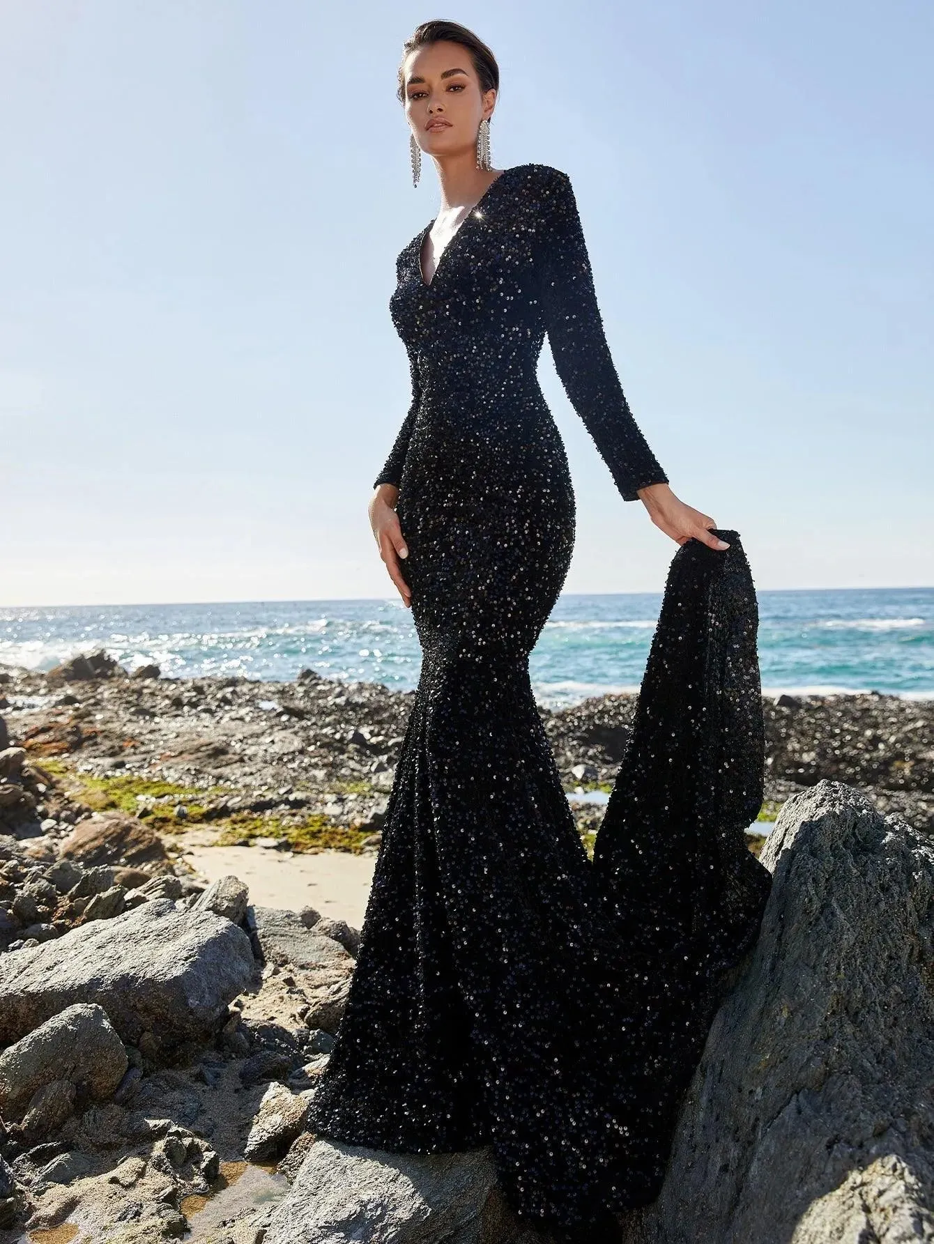 Elegant V Neck Long Sleeve Sequin Prom Dresses
