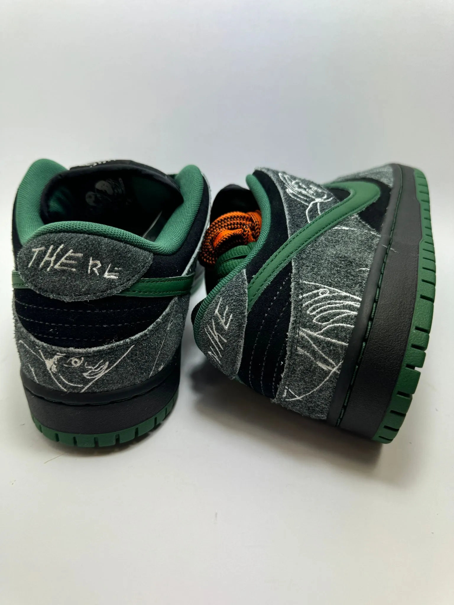 Nike SB Dunk Low "There Skateboards"
