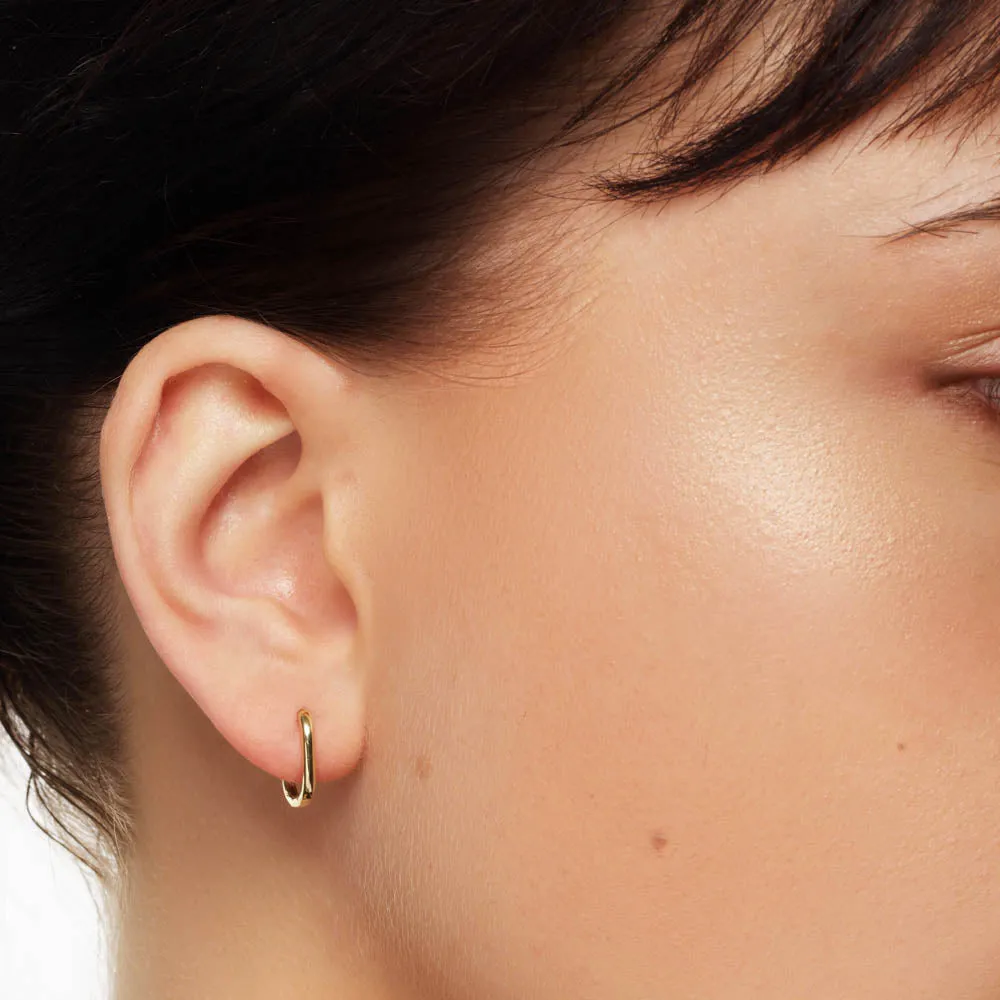Oval Paperclip Huggie Earrings in 10k Gold