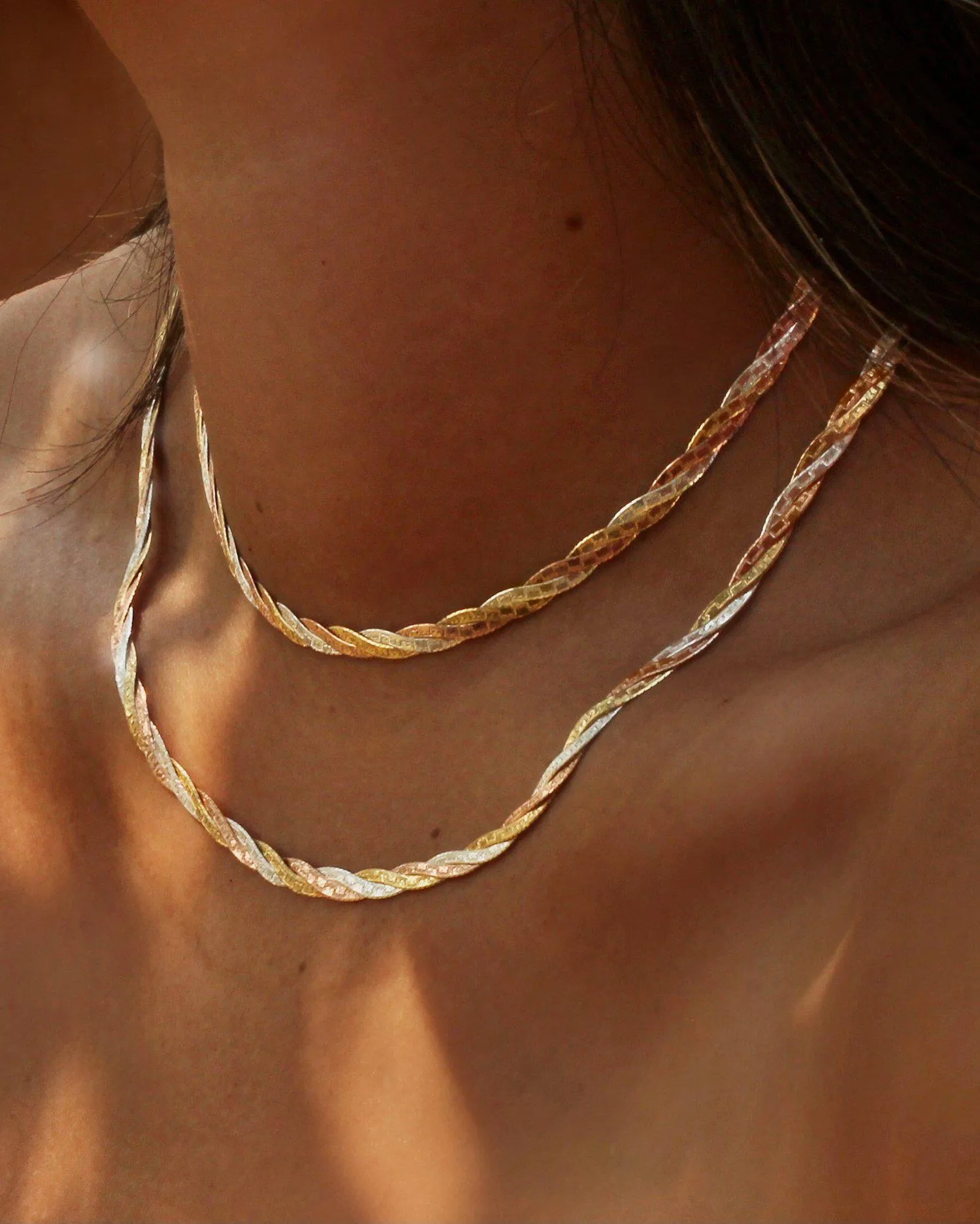 Twisted Tricolor Herringbone Chain 18"