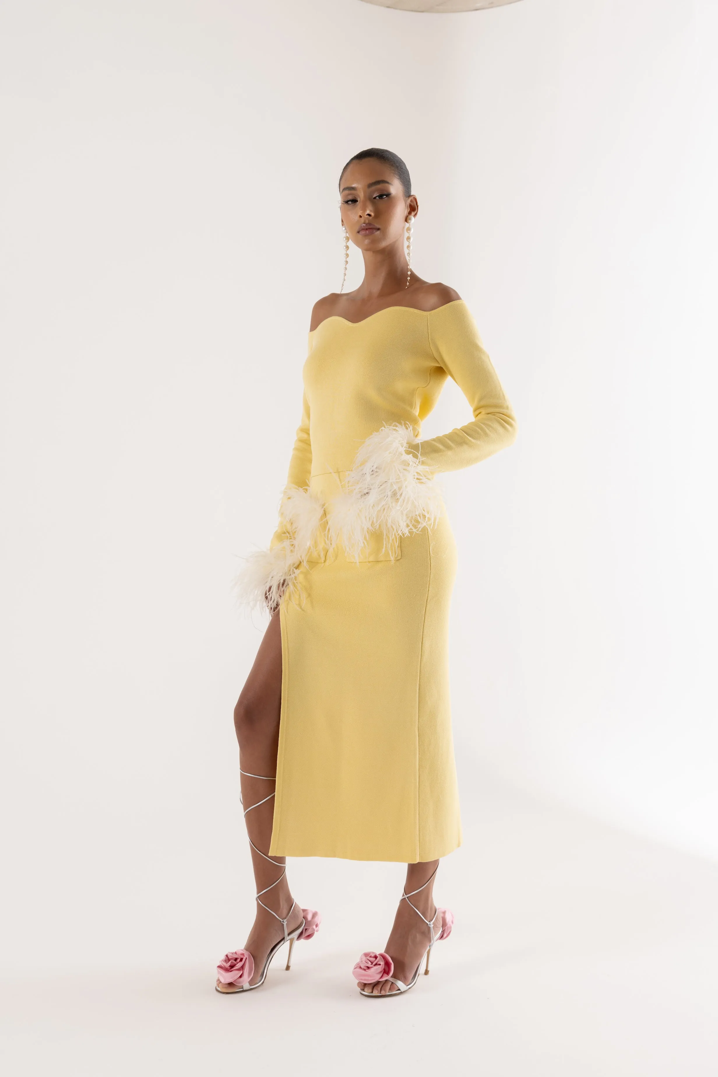 Yellow Vanilla Knit Top With Detachable Feathers Cuffs