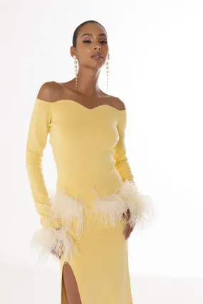 Yellow Vanilla Knit Top With Detachable Feathers Cuffs