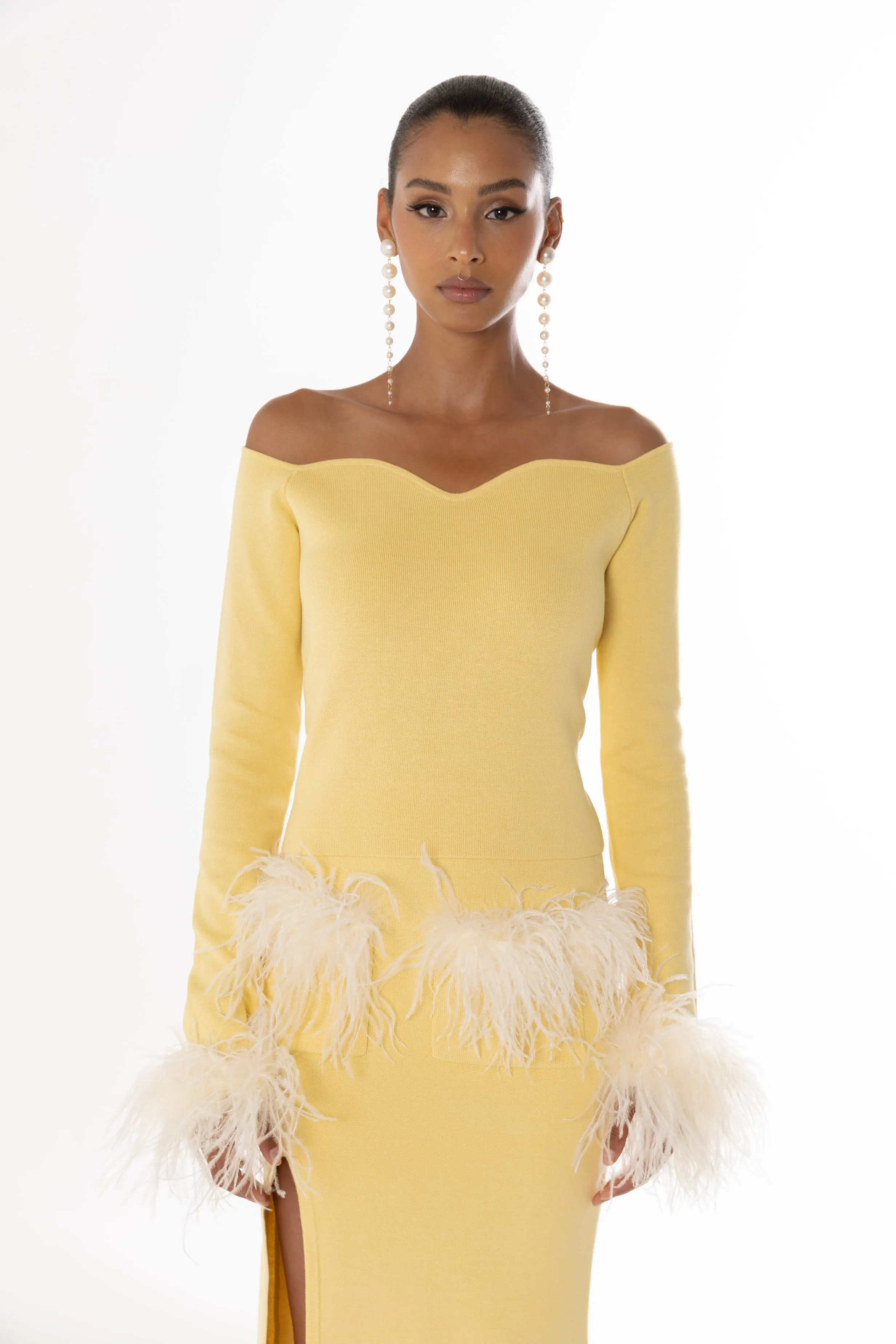 Yellow Vanilla Knit Top With Detachable Feathers Cuffs