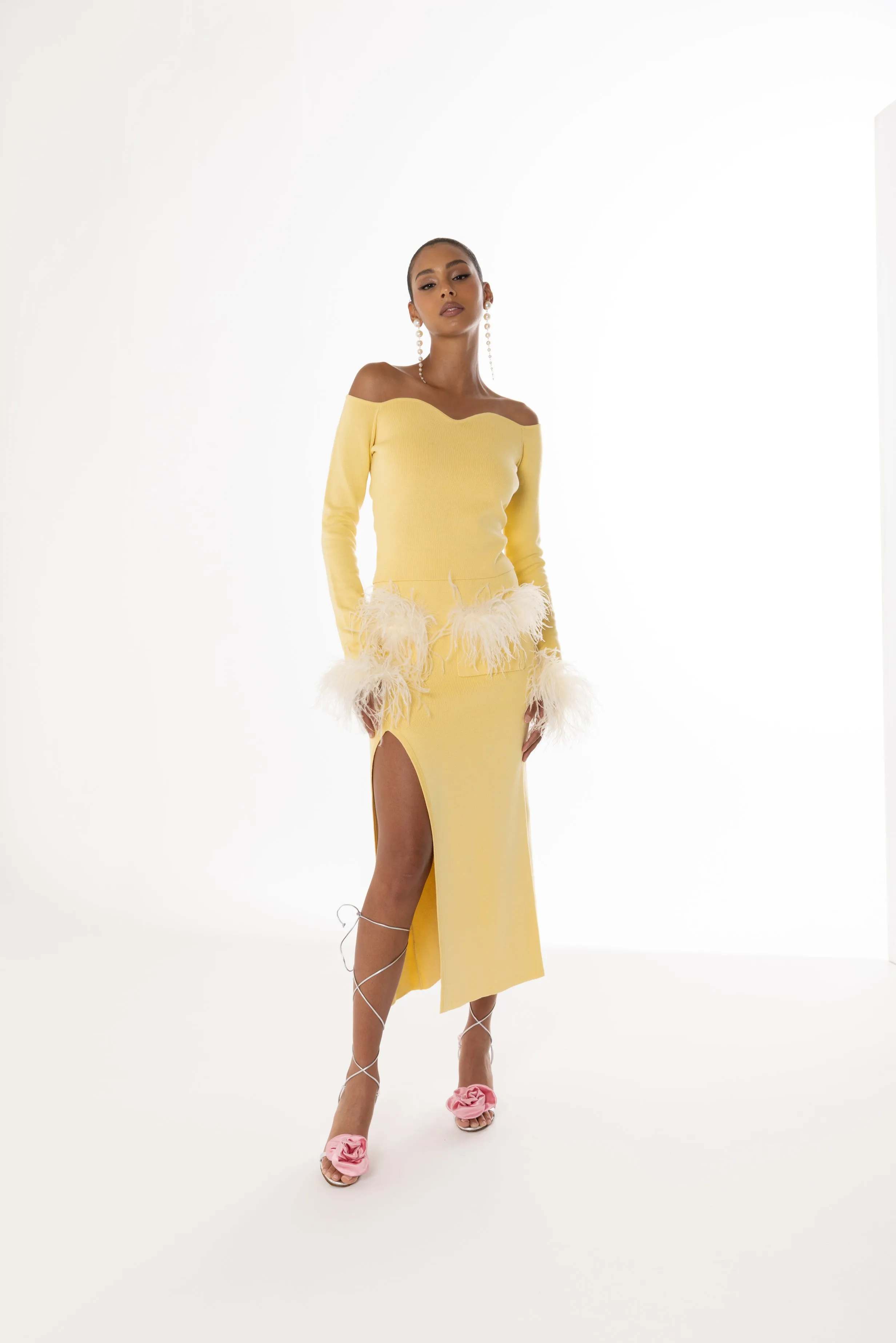 Yellow Vanilla Knit Top With Detachable Feathers Cuffs
