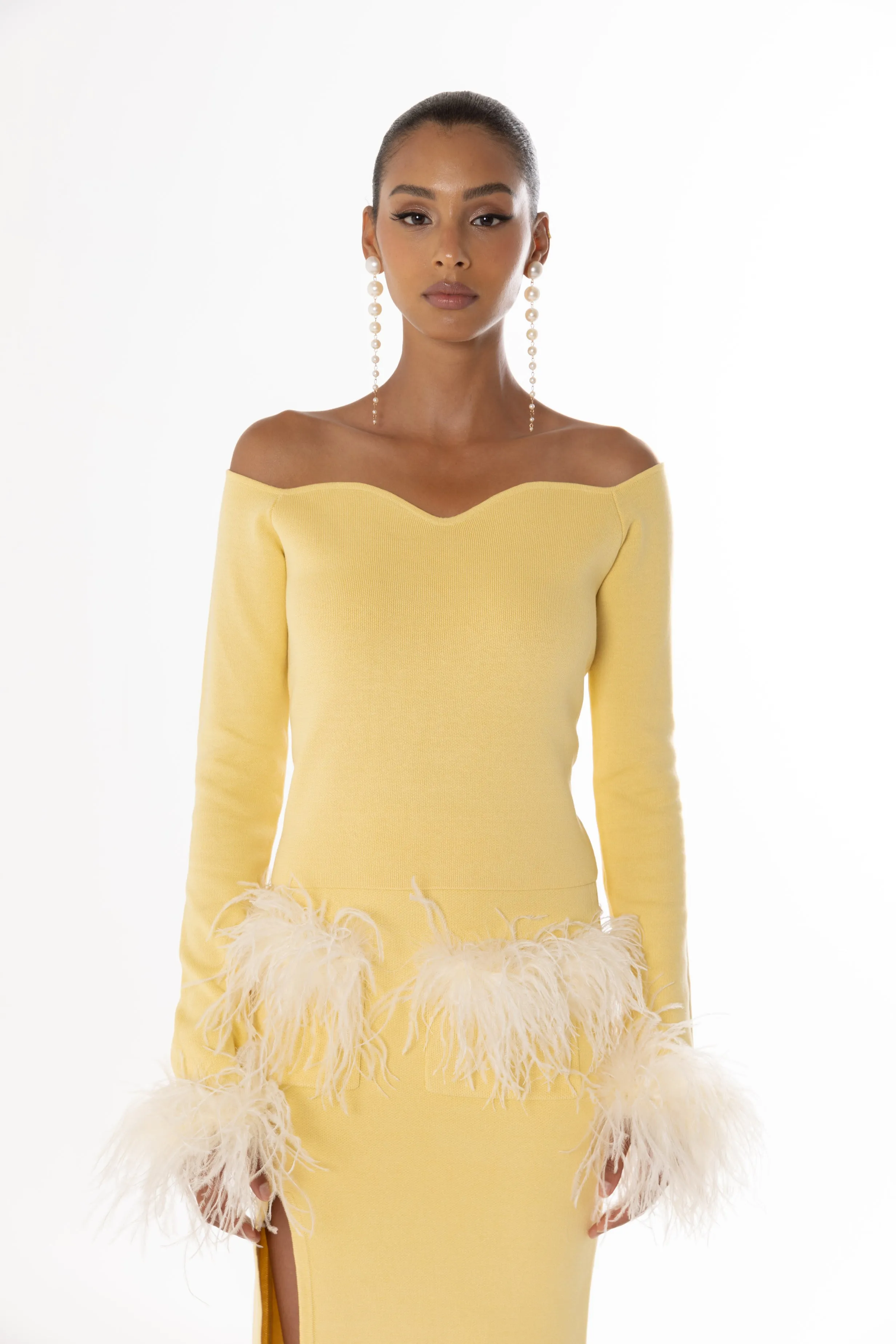 Yellow Vanilla Knit Top With Detachable Feathers Cuffs