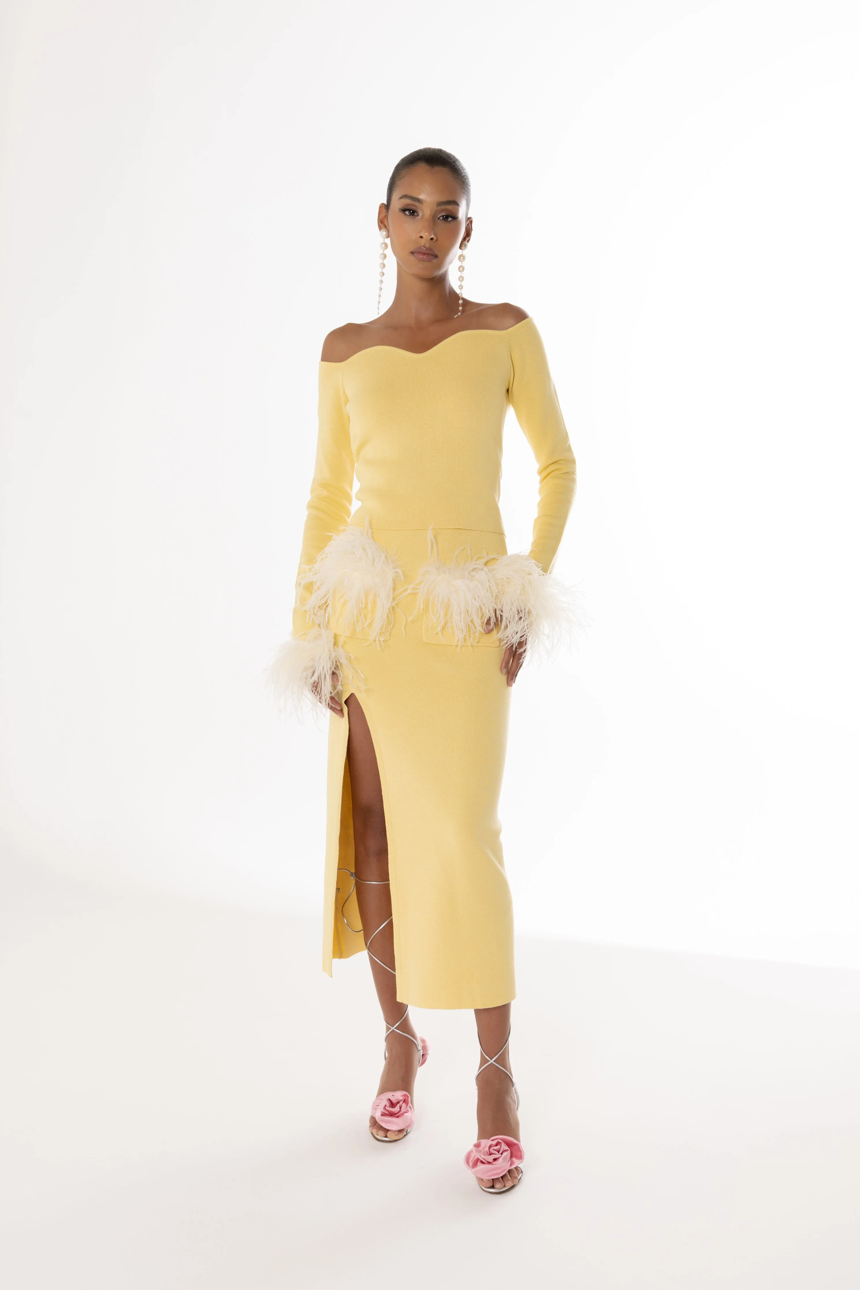 Yellow Vanilla Knit Top With Detachable Feathers Cuffs